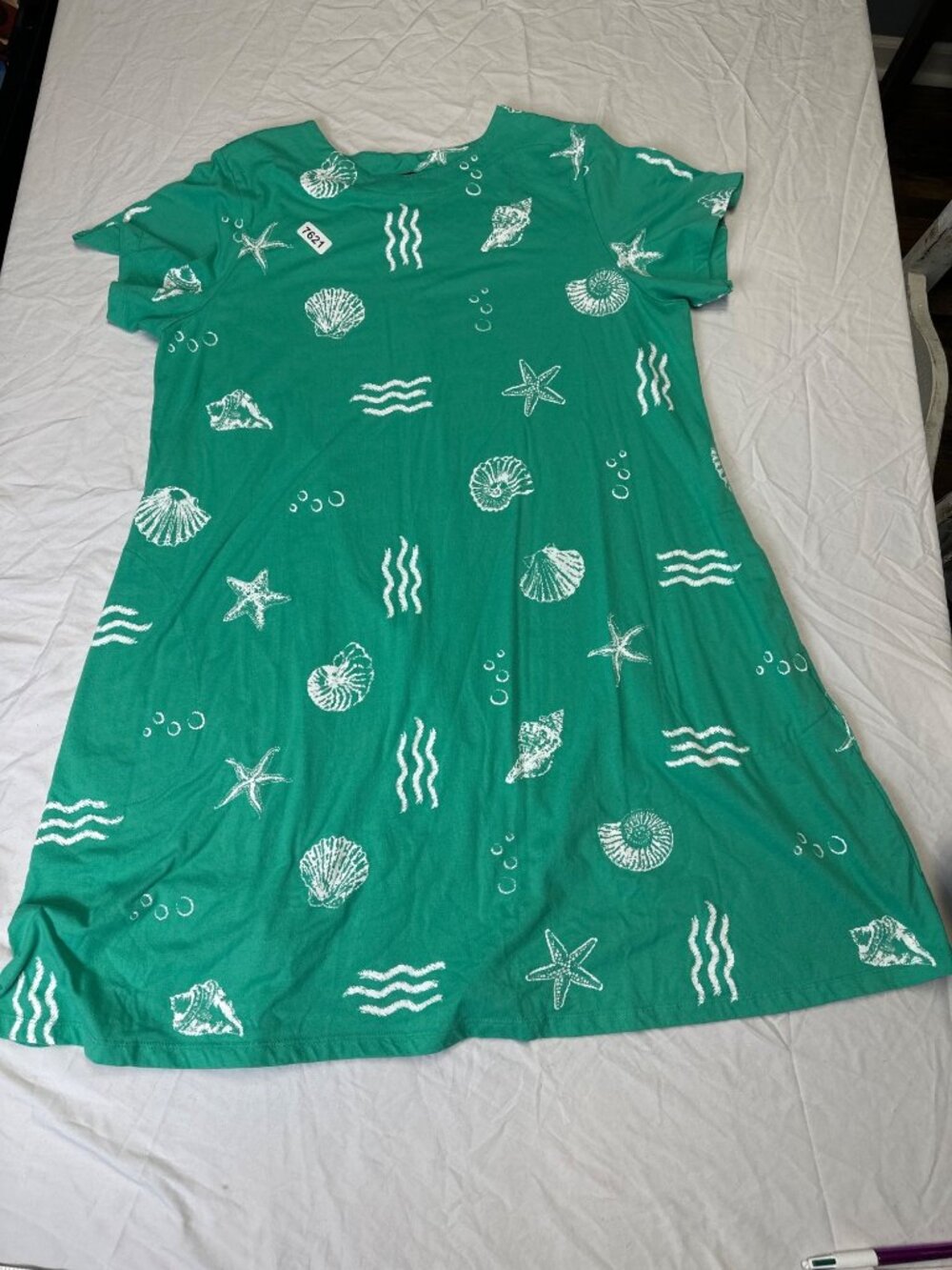 links xlarge green short sleeve garmet with white nautial print ,starfish ,seash